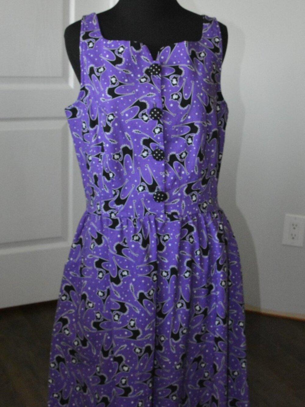 Vintage Dollz & Dames Sleeveless Dress size XL Purple